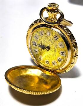 Andre Rivalle 669002478028 Vintage Etched Gold Tone Filigree Pocket Watch Roman Numerals Necklace Pendant