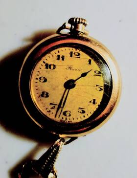 5065513 Antique 14k B.w.c. 15 Jewels Swiss Mini Pocket Watch