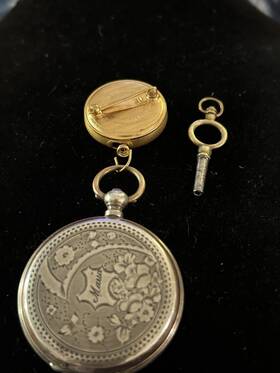 86445 Antique Key Wind Pocket Pin Watch. And Included -works
