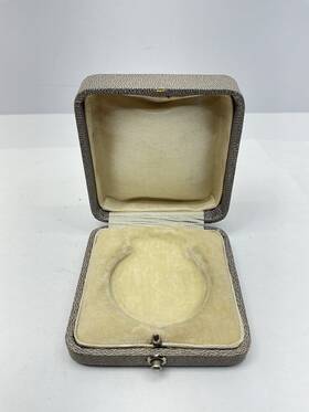 B465 Antique Pocket Watch / Locket Display Box