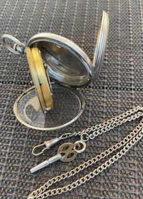 50567 Bennett London Key Wind Pocket Watch Silver Swing Out Case Key/chain Runs