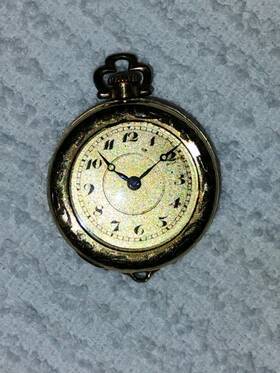 1011840 Bulova Vtg Watch Co Mini Pocket Watch. 7 Jewels Rare Serial #1011840 Not Working