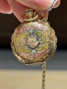 869308 Carrolls Jewelers Vintage Turn Of The Century Antique Pocket Watch Pendant 14kt Tri Gold Engraved