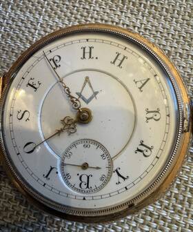 02404 Columbus Watch Company Co. 14k Gold Masonic Pocket Hunter Case S/n
