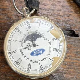 W-302 Cv Moon Phase Pocket Watch Analog Display Silver Metal Case Roman Numerals