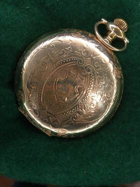 944701 E. Howard Watch Co Outstanding Hunting Case 17 Jewel 1906 Pocket