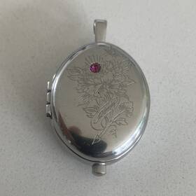 Qu-fl0878 Ed Hardy Full Hunter Pocket Watch Stainless Steel Floral Dial Quartz Analog