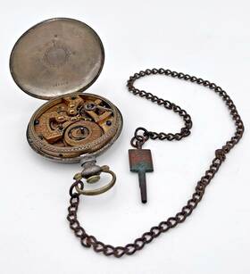 151666 Eeway Fleurier Antique 1850s Open Face Pocket Watch Batwing Balance Chinese