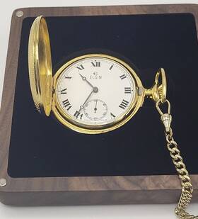 160-24-74 Elgin Near Mint Swiss Made Gold Tone Pocket Watch Chain And Giftbox