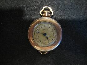 24052613 Elgin 1921 Ladies Gold Filled Pendant Watch Grade 447 Model 4 For Parts/repair