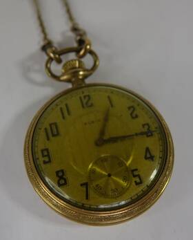 24892192 Elgin Natl. Watch Co. Pocket - Scepter Warranted Gold Filled Not Working