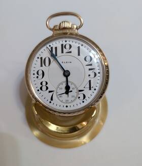 26168809 Elgin Pocket Watch 26168809. 12 K G.f. 21 Jewels Size 16s. Runs Perfectly Well