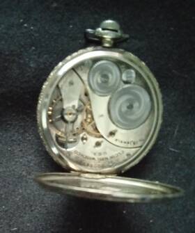 30084387 Elgin Vintage 15 Jewels Open Face Pocket Watch Illinois Tivoli Case
