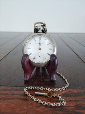 693699 Elgin Antique Key Wind Pocket Watch Silveroid Case