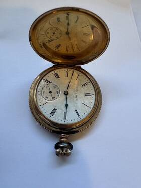 1880-1890 Elgin 8295081 Pocket Watch. Gold Box Of 14 K United States.