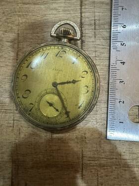 1928 Elgin A169 Pocket Watch Grade 303 Movement For Parts Or Repair