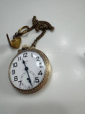 P670181 Elgin Vintage 17 Jewel Model 20 Blue Hands Grade 616