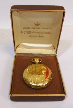 2503-s31 Fifth Avenue Creations Incabloc 17 Jewels Swiss Made Pocket Watch Jockey Horses Rare Vtg