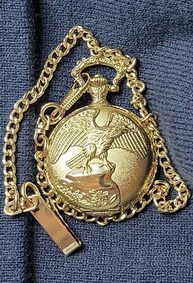 Fmdpu134 Fmd Eagle Gold Tone Embossed Pocket Watch Chain New Battery Runs Great
