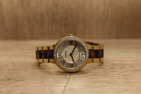 Es3314 Fossil Womens Gold Tone Watch With Tortoise Shell 5.75 Inch New Batt
