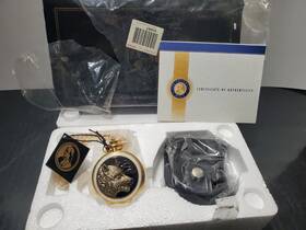 B11za22 Franklin Mint B11za21 Spirit Of The Wolf Watchful Hunter Pocket Watch New