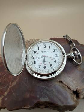 Gwc15042s Gotham Mens Silver-tone Polished Finish Covered Quartz Pocket Watch New Battery