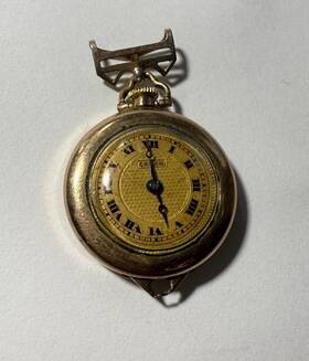 536214 Gruen Antique Pocket Watch 10k Gold Filled Runs 1 Inch Diameter 15 Jewels Ls