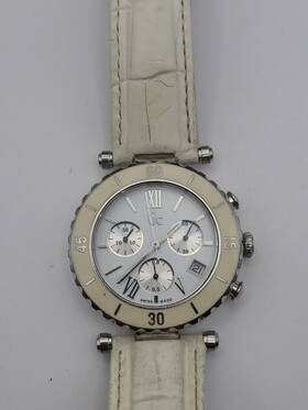 Gc35000 Guess Rare Unique Womens Swiss Chronograph Collection Gc