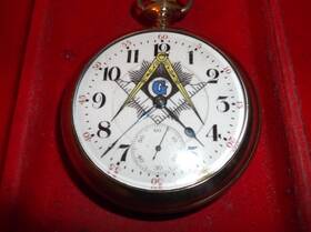 Hamilton 1000000 Watch Co 21j 18 Size Masonic On Dial And Back Runs