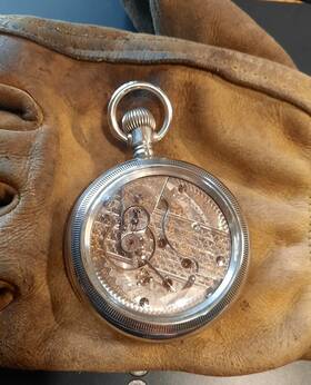 264430 Hamilton Vintage 1903 21 Jewel 940 Pocket Watch Display Back Video