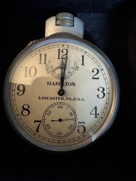 9833-1942 Hamilton Model 22 Us Navy Chronometer Pocket Watch 21 Jewels 1942 Military