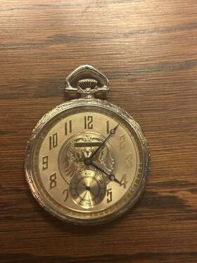 1168583 Hampden Vintage 1916 Gold Watch Co. 15 Jewel Open Face Pocket Timepiece