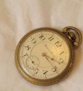 712353 Hampden Watch Co. Vintage Mechanical Pocket 7 Jewels Gold Plated Open Face