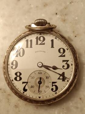 2557672 Illinois 17 Jewel Pocket Watch. Serial Number