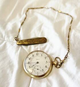 1576536 King Landis Antique Pocket Watch And Knife