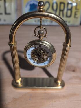 Dw-6600 Majesti Mechanical Wind Gold Finish Desk/pocket Watch