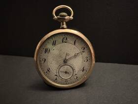 3940185 Majestic Watch Co. Fahys Bristol 15j Mechanical Pocket Read Description