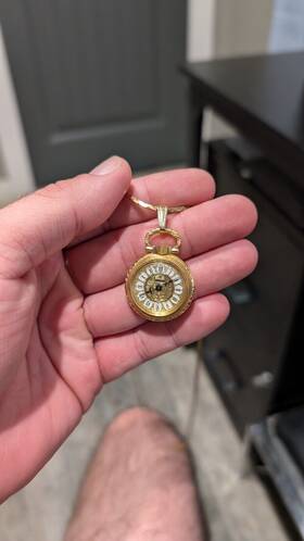 160-64ggg Majestine 17 Jewels Pocket Watch Gold Tone Vintage Rare