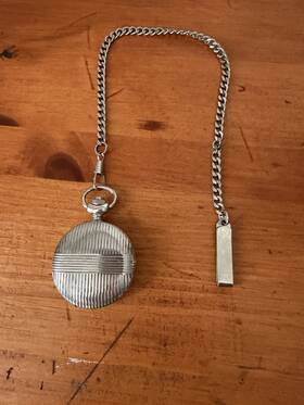 Since1946 Nat Nast Luxury Originals Silver Tone Quartz Hunter Style Pocket Watch