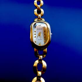 Watch-42278 Rumors Gold Toned Works