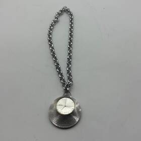21-7160 Seiko Vintage 17 Jewels Pendant Watch Silver Tone Wristlet Needs Battery