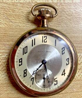 1087705 South Bend 1924 Model 1 Grade 411 17j 12s 20yr. Star Alert Gold Filled Case
