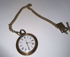 3-e329 Timex Mcm Gold Tone Vintage Inch Pocket Watch For Repair Or Parts S2