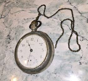 10928701 Waltham American Co. Keystone Silveroid Pocket Watch 2.25 Inch Diameter