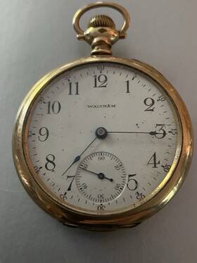 1570837 Waltham Yellow Gold Full Hunter Pocket Watch Arabic Numerals Seconds Hand