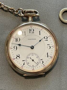 17110034 Waltham Royal 1908 17 Jewel Gold Filled Hunter Pocket Watch With Chain