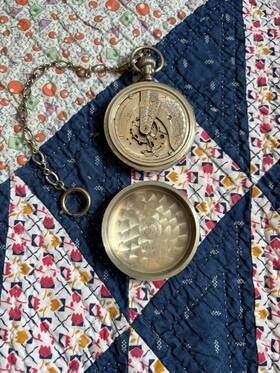 17642804 Waltham Pocket Watch Serial No 17 Jewels Runs Missing Hands And Glass