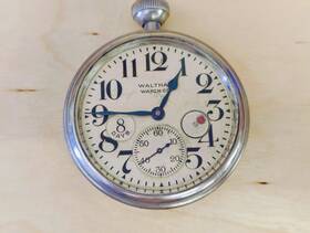 18156481 Waltham 8 Days 15 Jewels Mechanical Pocket Watch Silver Case Arabic Numerals