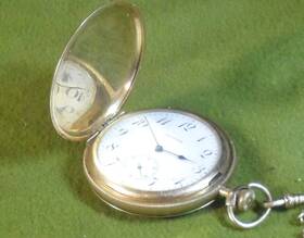 1894waltham Waltham 1918 Usa A.w.w.co. Pocket Watch 14k Gold Hunter Case With Scratches