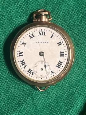 21765052 Waltham Antique Awwa Co. Model 1907 No. 310 Gold Pocket Watch Read